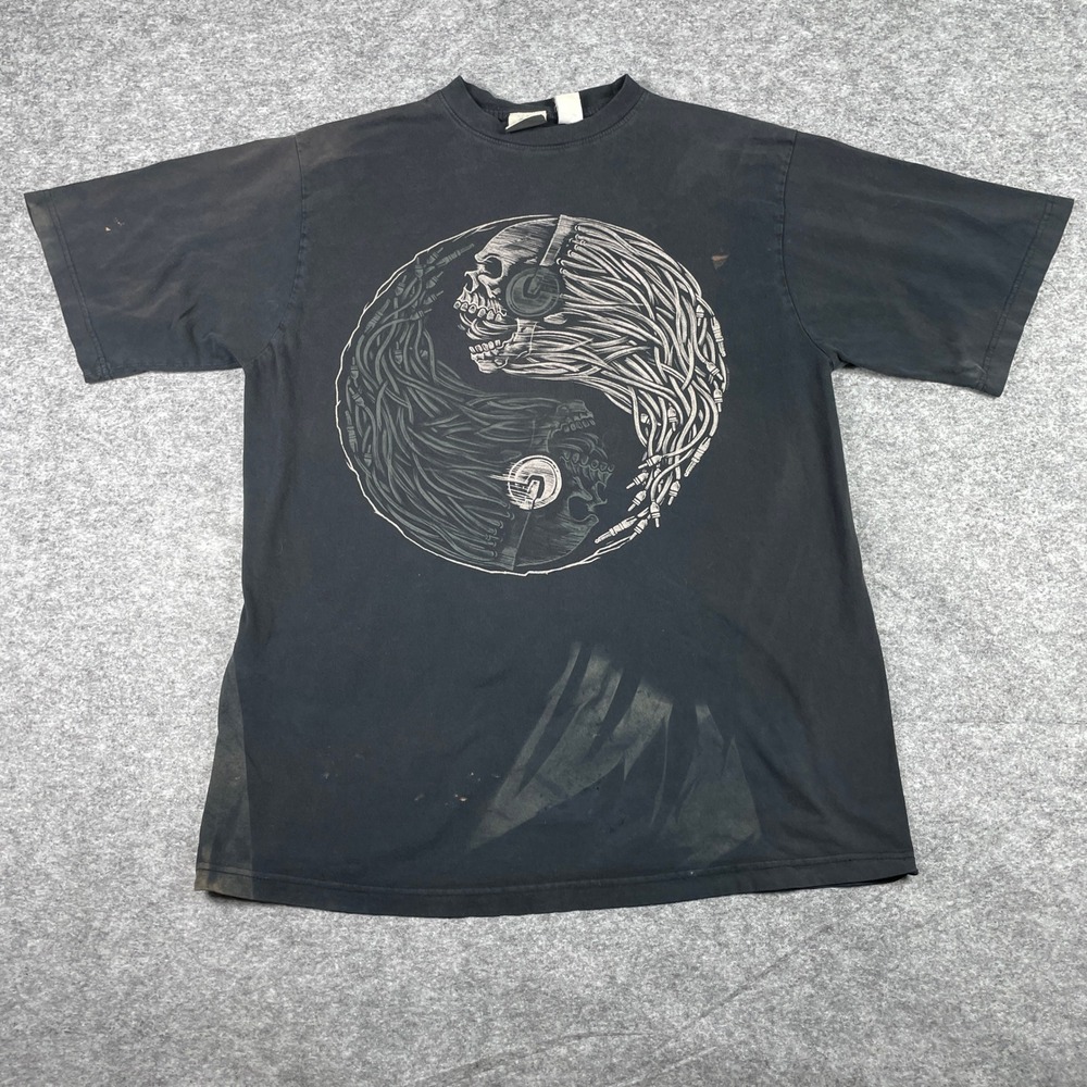 Vintage Liquid Blue T Shirt Mens L Black Yin Yang Skull Audio Cables Sun Faded